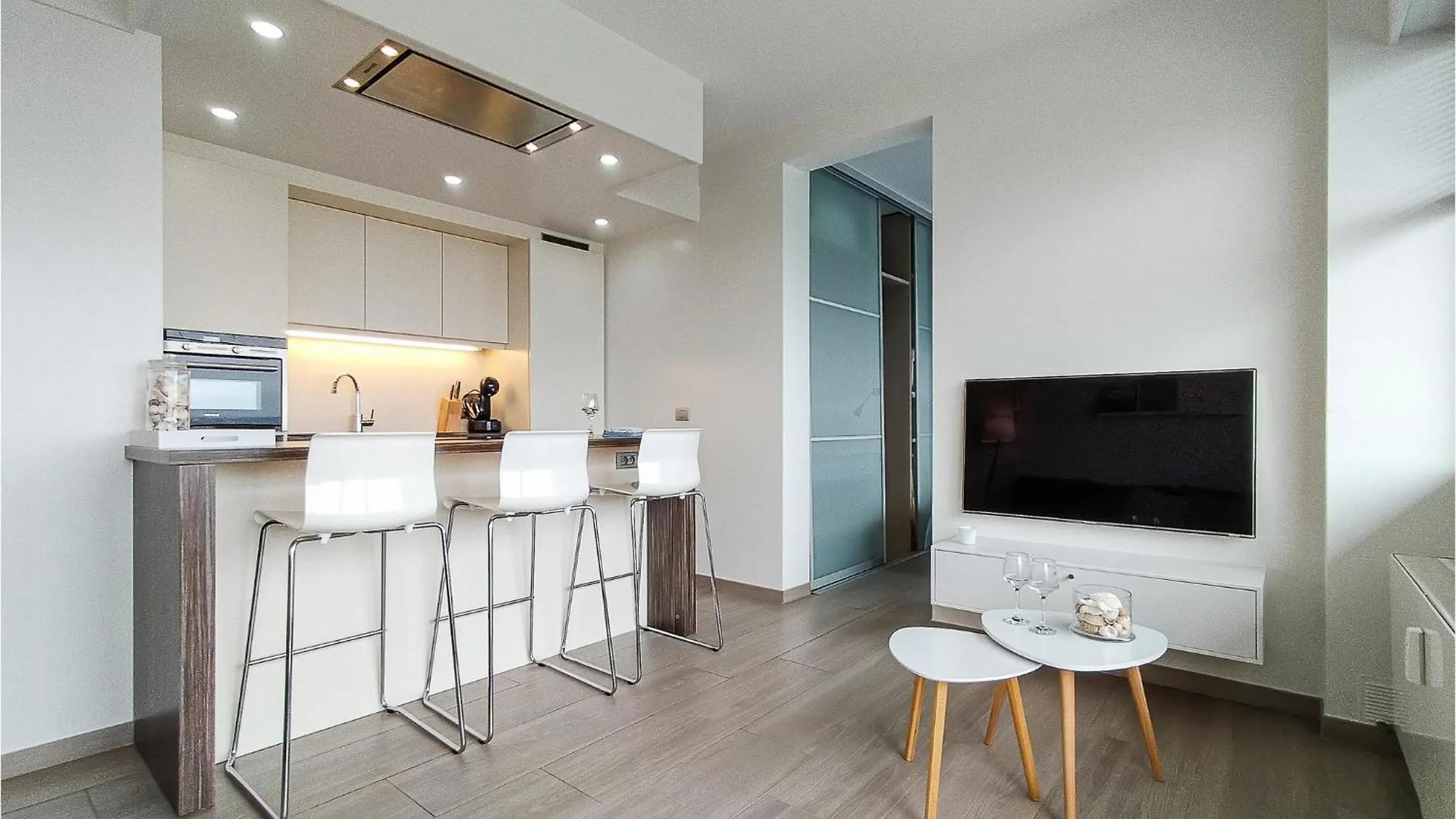 Amazing Apartment In Oostende With Kitchen